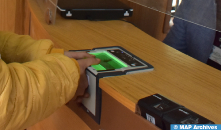 استفادة حوالي 3726 شخصا من حملة تجديد البطاقة الوطنية للتعريف الإلكترونية لفائدة بإقليم تاونات