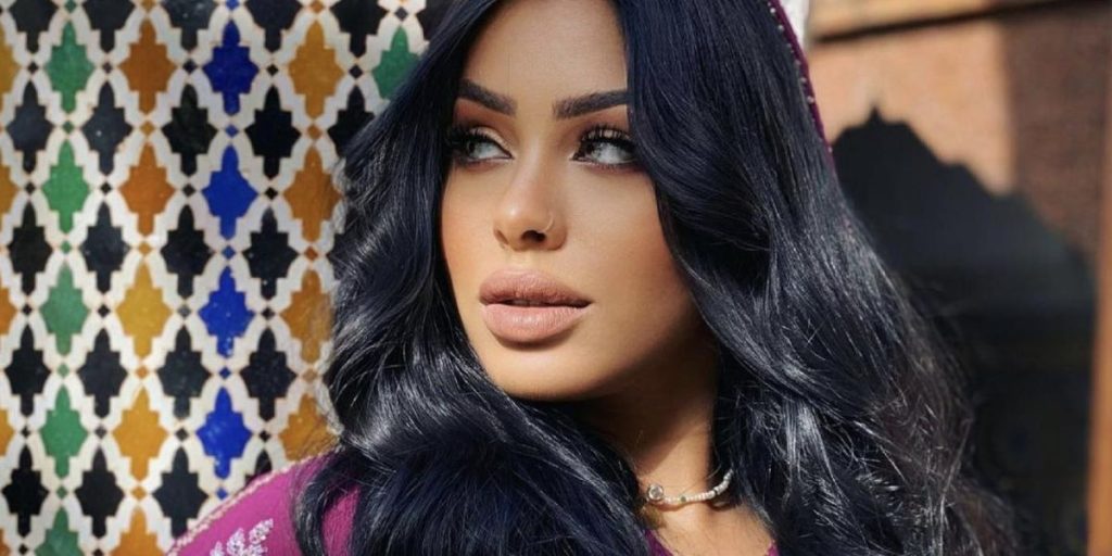 أنجلاء غرس تعلن عن اعتزال موقع التواصل الاجتماعي “إنستغرام”