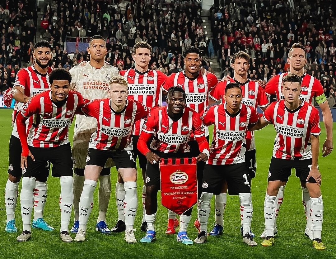 فوز جديد حققه أيندوفن بنجمه المغربي إسماعيل صيباري