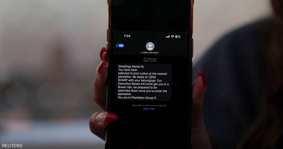 رسائل نصية وصفت بـ”العنصرية” تصل إلى عدد من السود في أنحاء البلاد بعد الانتخابات الرئاسية.