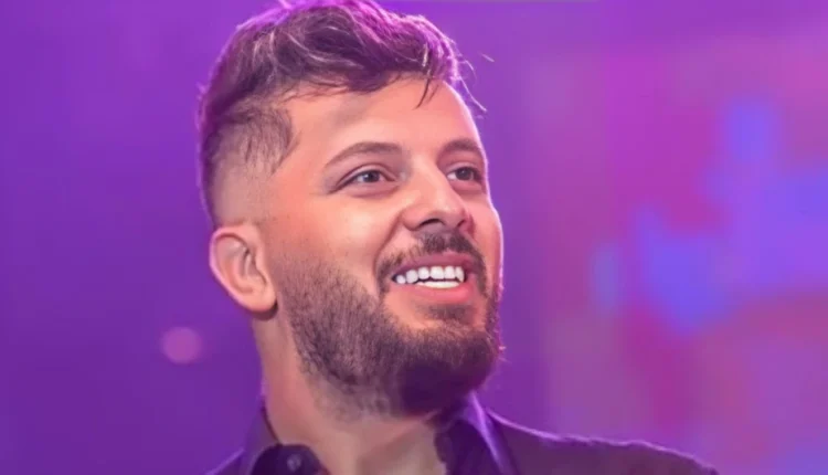 حاتم عمور يواصل الترويج لألبومه الجديد “غي فنان”