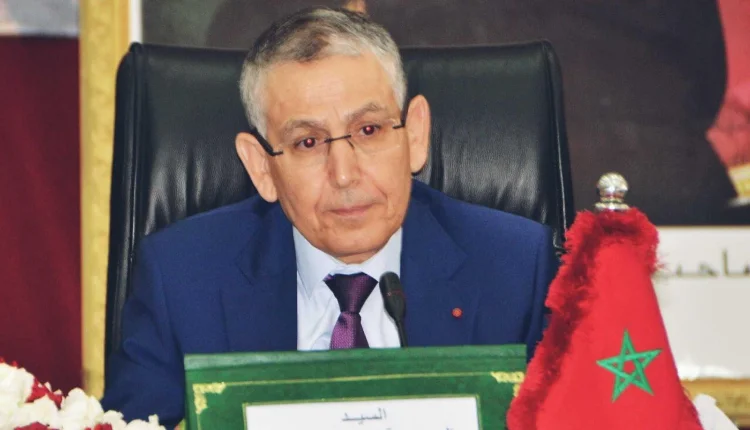 والي وجدة الجديد يكسر جدار الصمت ويفتح باب التواصل مع الإعلام