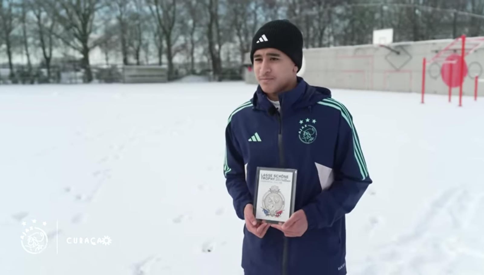 بايرن مينونيخ يراقب وضعية لاعب نادي أياكس أمستردام الهولندي عبد الله  وازان