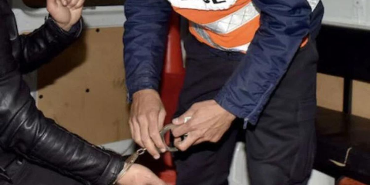 توقيف للاشتباه في تورطه في حيازة السلاح الأبيض والتحريض على ارتكاب اعتداءات جسدية في إطار الشغب الرياضي