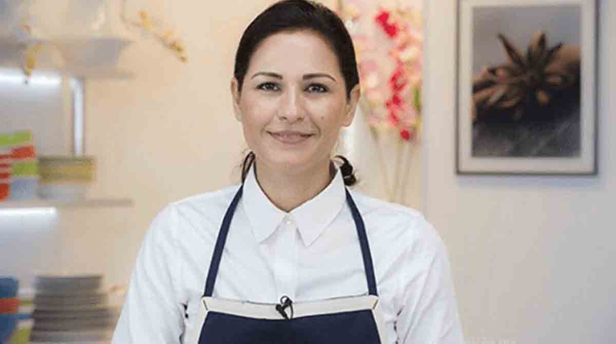 شميشة الشافعي تعلن مغادرة المطعم الذي كانت تتولى تسيره بالإمارات العربية المتحدة