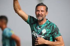 جوزيف زينباور وإمكانية تعاقده مع الرجاء من جديد