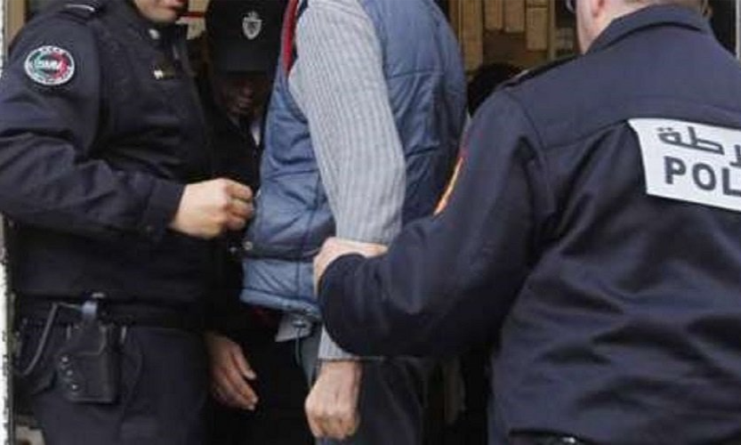 تدخل أمني لإيقاف شخص يحمل سيفًا