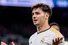 دياز نجم ريال يرفض الرحيل عن الفريق