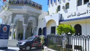 فتح بحث قضائي لتحديد ظروف وملابسات تورط مقدم شرطة يعمل بفرقة للأمن العمومي في قضية تتعلق بالنصب والاحتيال والابتزاز.