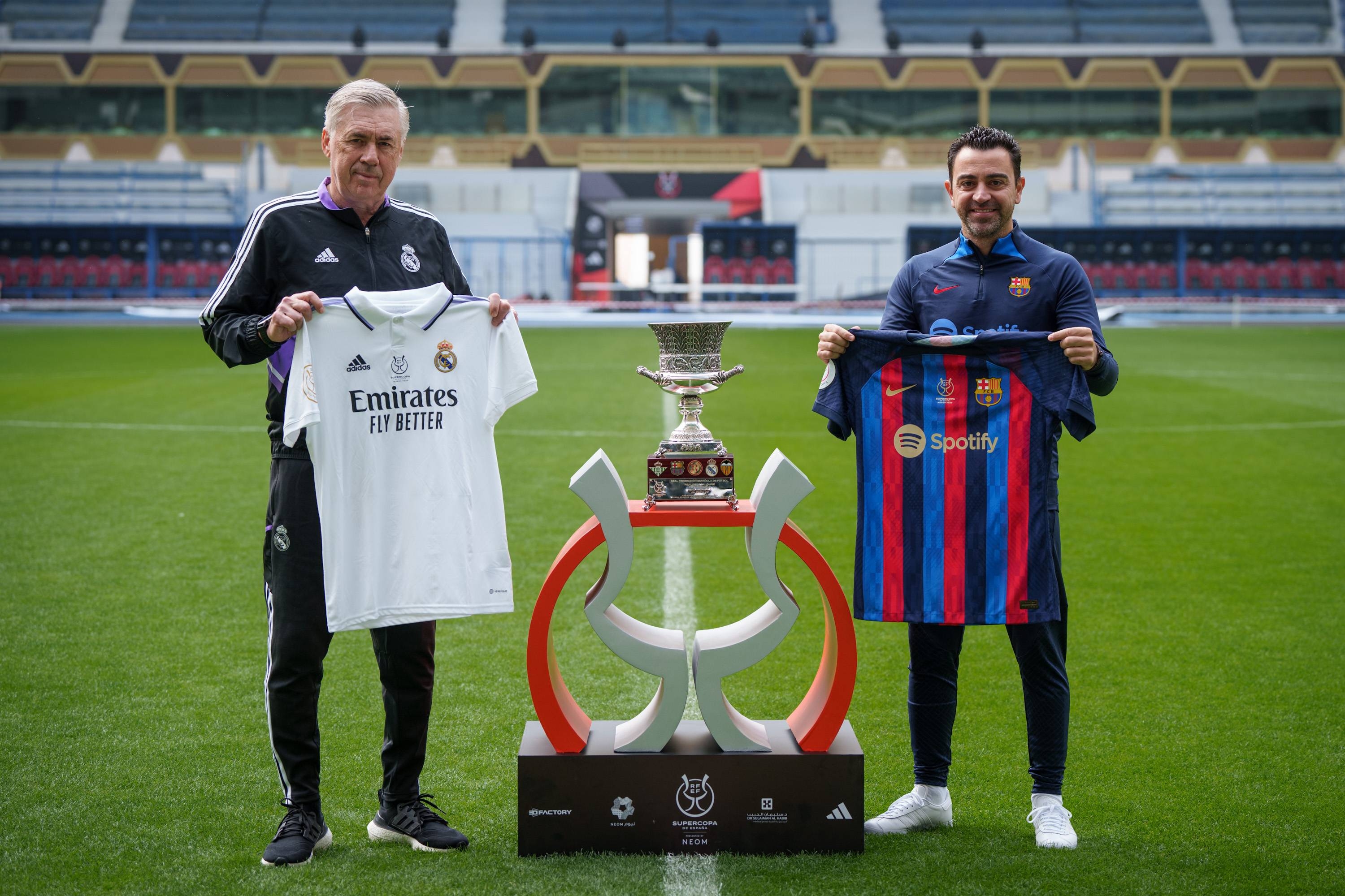 صراع العمالقة: ريال مدريد وبرشلونة في كلاسيكو ناري لحسم كأس السوبر الإسباني