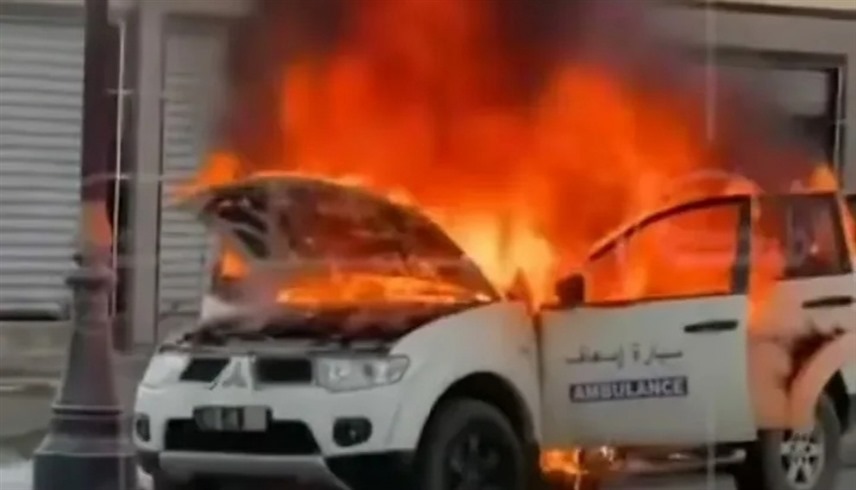 نجاة سيدة حامل من الموت بعد اندلاع النيران في سيارة الإسعاف