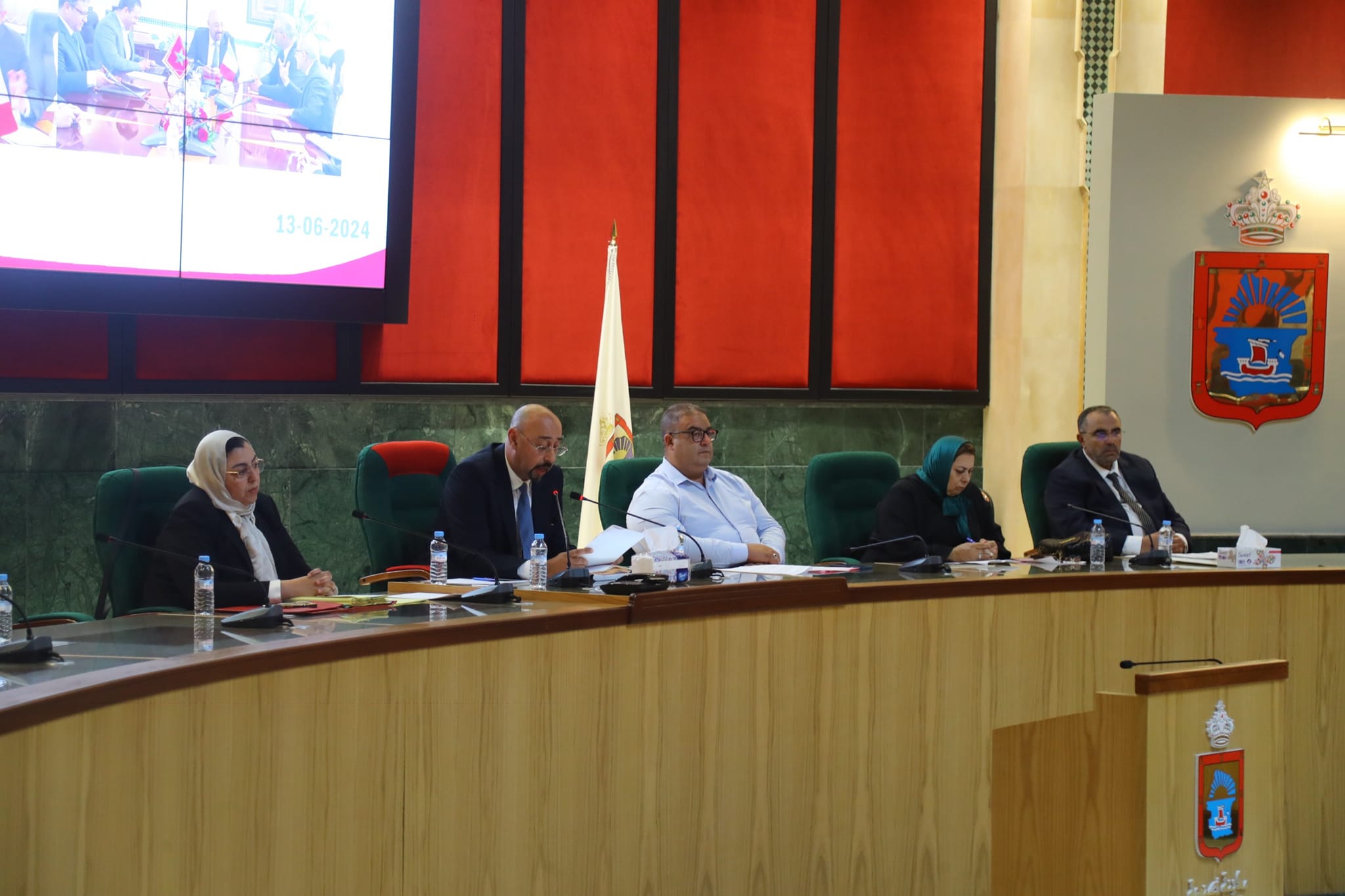 مجلس طنجة يصادق على مشاريع تنموية واتفاقيات شراكة في دورة فبراير 2025