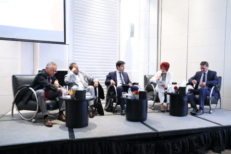 183 شكوى ضد الصحافيين: دعوة عاجلة لتعزيز الأخلاقيات والتدريب المهني في الإعلام