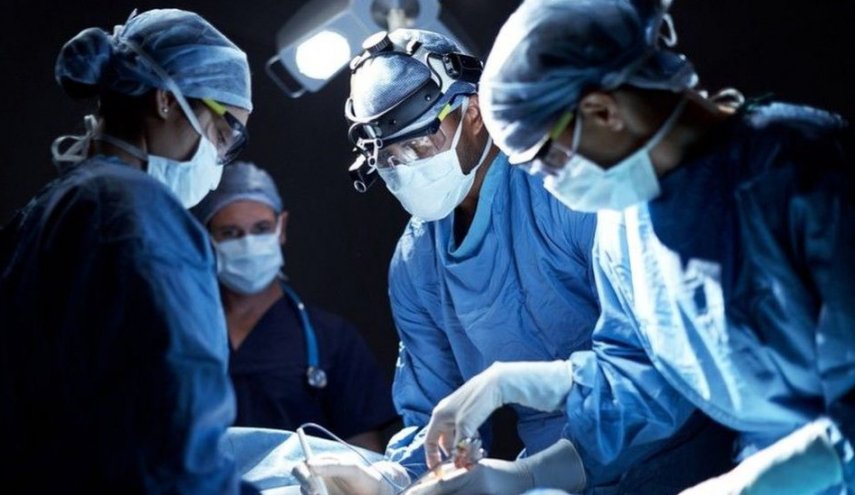 إنجاز طبي بمراكش: فريق طبي ينجح في إعادة زرع يد مبتورة