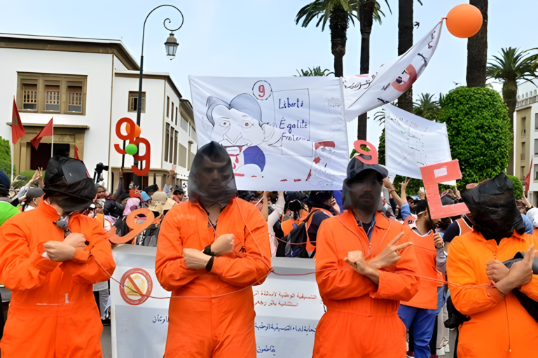 أساتذة “الزنزانة 10” يصعدون ضد تراجع الوزارة عن التزاماتها