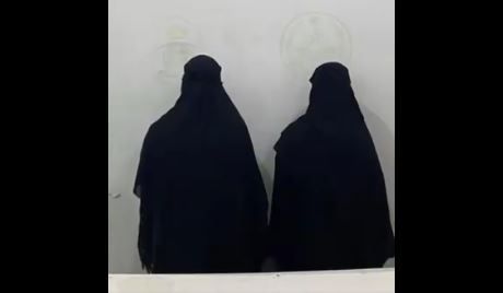 بالنقاب الأسود.. توقيف امرأتين بتهمة سرقة متاجر