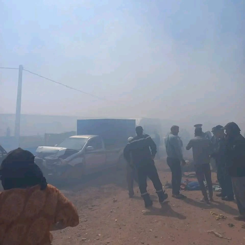 أدخنة النفايات تتسبب في حادثة سير خطيرة