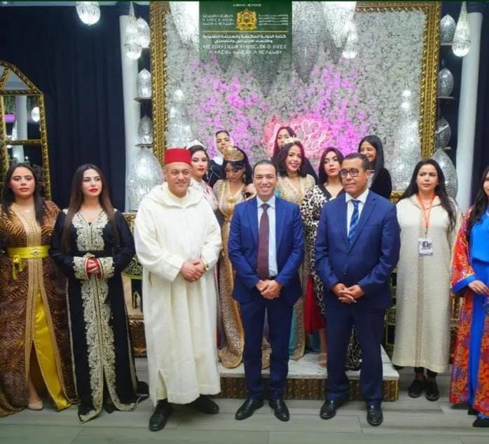 مهرجان العرس التقليدي المغربي: احتفاء بالأصالة والإبداع في الزي التقليدي”