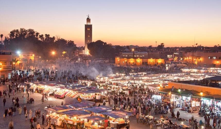 مراكش في رمضان: سحر ليلي وروحانية تجذب الزوار من كل العالم